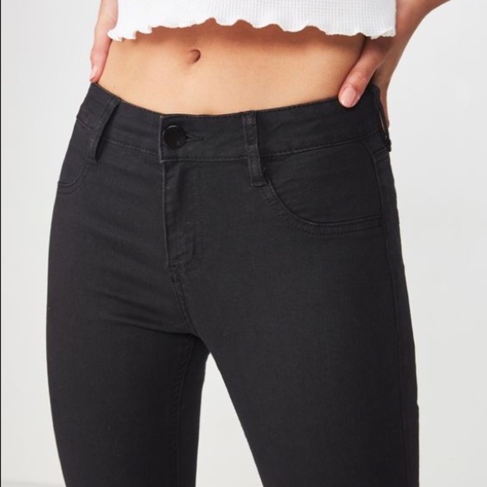 WORN ONCE - Cotton On - Slim Black Skinny Jean